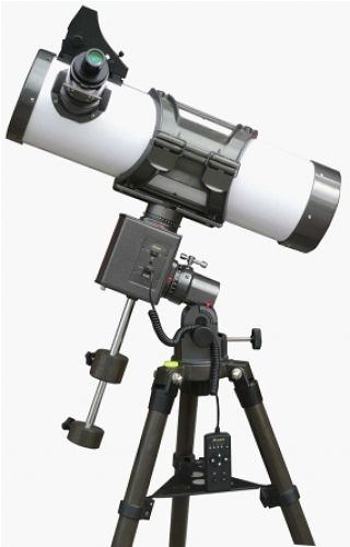 Teleskop 135/800 Parabol Newton auf motorisierter Montierung