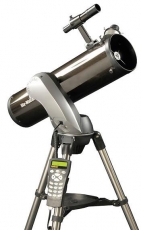 Teleskop Skywatcher Explorer-130P 130/650 SynScan 5,1 Parabol-Newton auf GoTo Montierung