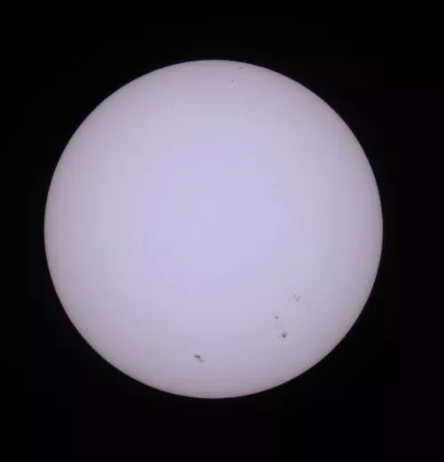 Hier eine schne Sonne von Tobi mit einfachen Mitteln: