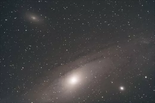 Ein M31 mit Explorer 190mm f/5,3 Maksutov Newton, Skywatcher AZ EQ6GT, LACERTA MGEN Stand Alone Autoguider und Canon EOS 1000D