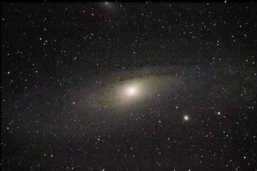 Zwei Einsteiger-Aufnahmen mit Skywatcher Explorer-150PDS ...