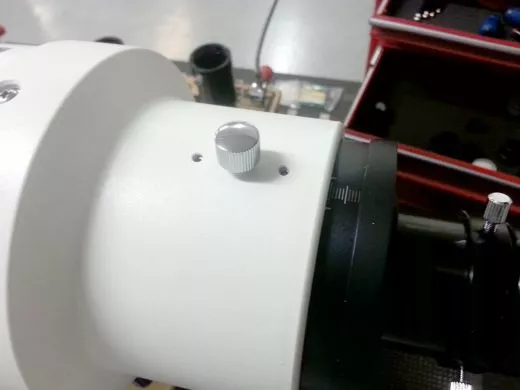 The focuser on Bresser refractors can also be adjusted so that it tilts less.