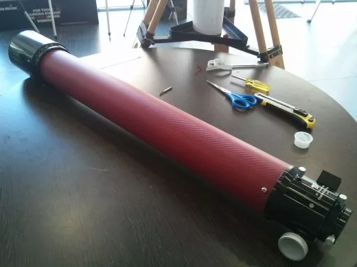 Teleskop-Tubus mit Carbon-Folie beklebt