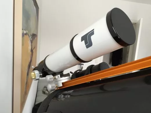 Kleines Teleskop auf ein groes (SC) Teleskop