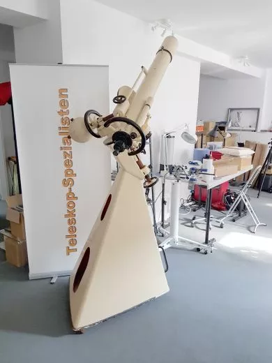 Historic telescope from around 1930