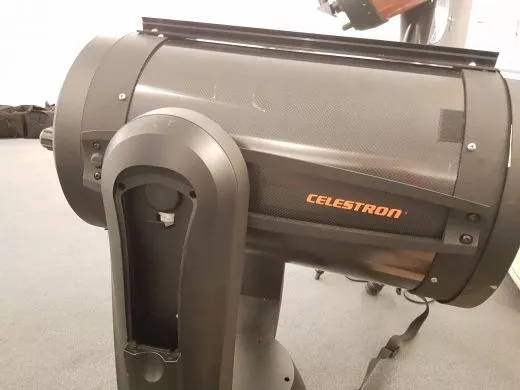 Removing the tube from the fork mount using the example of the somewhat older Celestron NexStar CPC C11 SC telescope