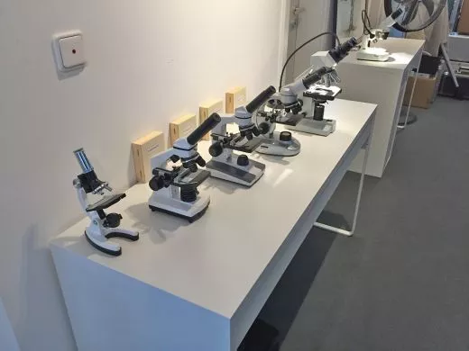 Nicht nur Teleskope werden von uns optimiert, sondern auch Mikroskope
