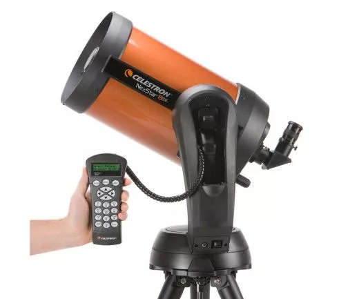 Celestron NexStar 8 SE - 203/2032mm: Schmidt-Cassegrain mit GoTo auf AZ-Gabelmontierung 8SE