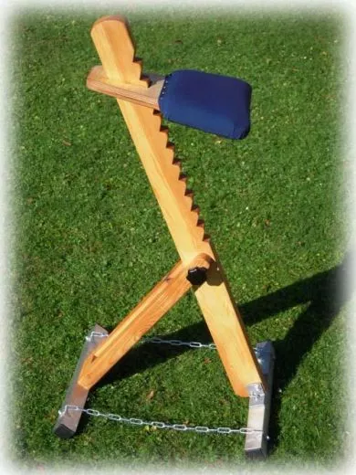 Astrostuhl von TS - aus Holz - hhenverstellbar