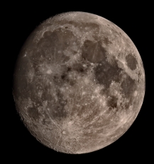 Mondfotos mit dem SkyWatcher EVOSTAR-80 ED DS PRO 80mm 600mm ED-APO Teleskop
