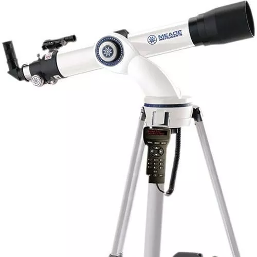 Meade 90 mm aperture refractor telescope with Goto mount - StarNavigator 90