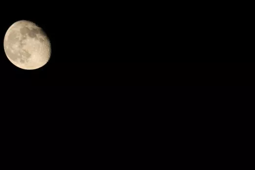 Test am Mond mit TS Photoline 80mm f/6 480mm FPL53 Triplet-ED-Apo ohne Flattener, auch in den Ecken