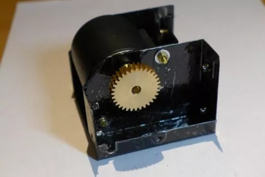Abdeckung selber bauen fr den DEC Motor bei dem GoTo Kit fr Vixen GP Montierung