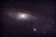 M31 Andromeda mit Skywatcher EQ6-R Montierung, ein SkywatcherExplorer 200PDS mit Baader MPCC III und DSLR