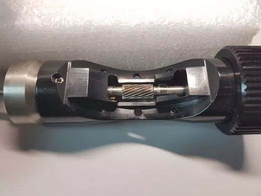 Reparatur eines blockierten Okulargewindes