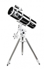 Teleskop Skywatcher Explorer-200P 8 f/5 Newton auf NEQ5 Montierung mit Zubehör 200mm 1000mm