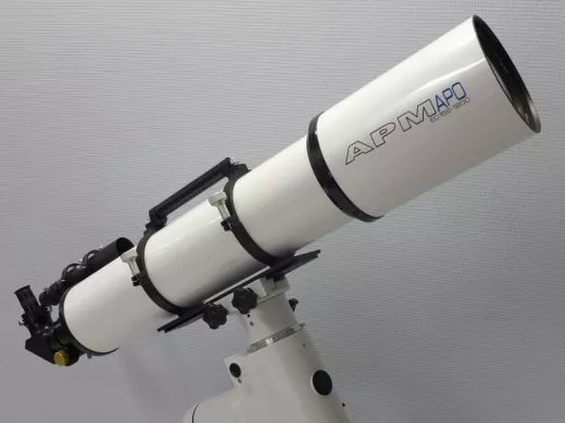 APM Doublet ED Apo 152 mm f/7,9 mit 2,5 Auszug FPL51 und Lanthanum - OTA