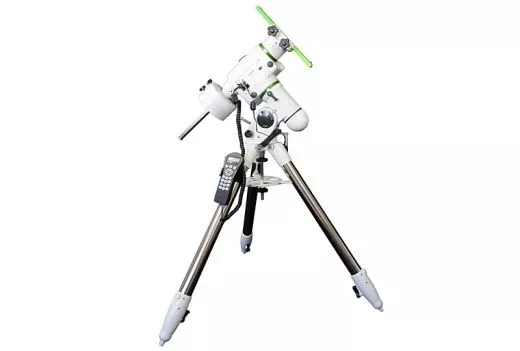 Teleskop Skywatcher Explorer-300PDS 1500mm 12 f/4.9 Newton auf EQ6 SynScan GoTo Montierung