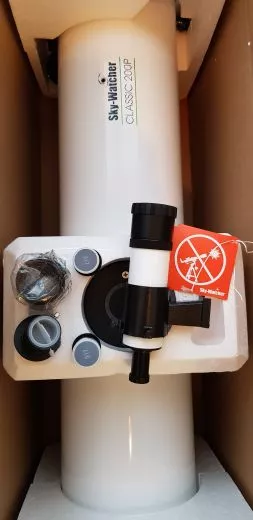 Gebraucht: Teleskop Skywatcher SkyLiner-200P Classic Dobson 203mm 1200mm f/6 Newton und Zubeh�r