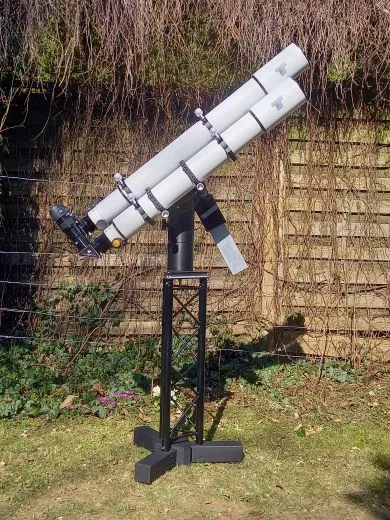 Ein Doppelteleskop / Bino aus zwei TS-Optics 102mm f/11 ED APO Refraktor