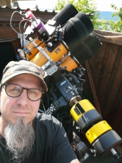 Heute mchten wir euch den Astrofotografen Andreas Zirke vorstellen. Er hat sich ein ganz besonderes Teleskop gebaut.