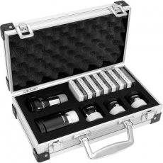 Suitcase with eyepieces and accessories