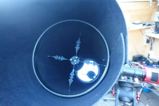 Anti spike mask Newton telescope
