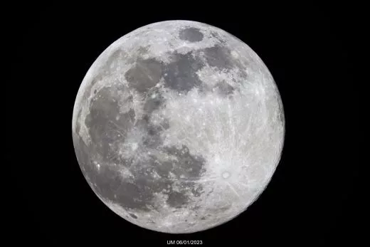 Mondaufnahme mit ​​​​​​​8 Edge HD, 0.7 Reducer und Canon 90D