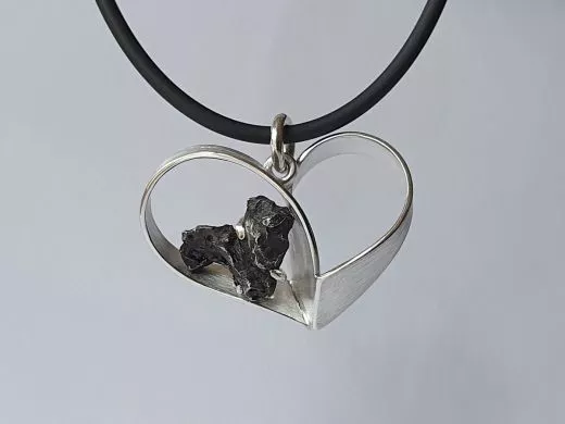 Meteorite Sikhote-Alin, iron-nickel, 925/- silver - heart