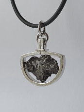 Meteorit Sikhote-Alin, Eisen-Nickel, 925/- Silber   -   halbrund