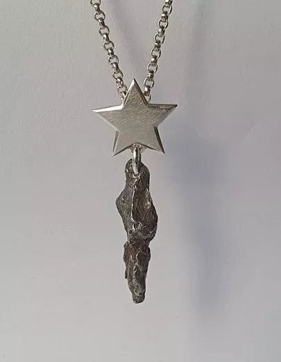 Meteorit Sikhote-Alin, Eisen-Nickel, 925/- Silber Anhnger mit Stern
