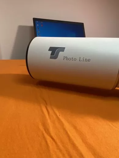 Rcklufer:TS-Optics PhotoLine 102mm f/7 FPL53 + Lanthan Dublet SD-ED-Apo Refraktor mit 2.5 OAZ