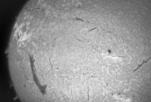 SkyWatcher HELIOSTAR-76Ha 76MM F/8.3 H-Alpha Sonnenteleskop
