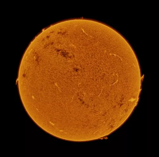 Experience and recordings with ACUTER Elite Phoenix 40 H-alpha solar telescope