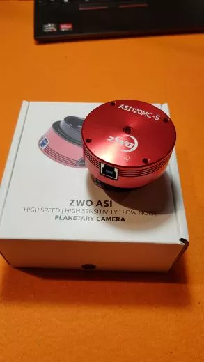 Gebraucht: ZWO ASI120MC-S USB3.0-High-Speed-Farbkamera - Mond, Planeten, Guiding, Wetter