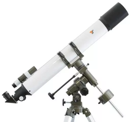 Telescope Starscope 80/900 Refractor on EQ3-1 mount with accessories
