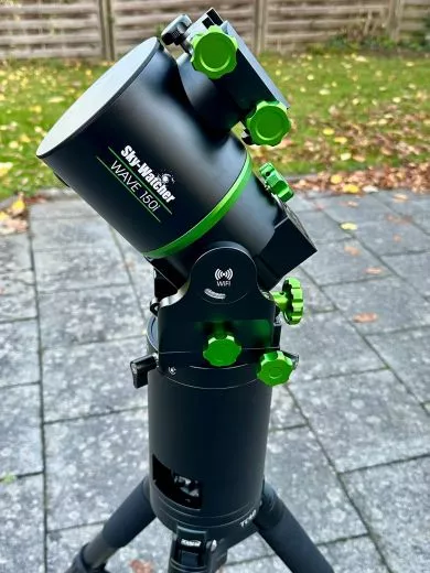 Skywatcher Wave 150i passt auf ZWO Stativverlngerung PE200 und ZWO Carbon Stativ TC40 (fr AM5N / AM3N)