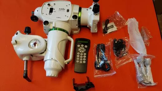 Rückläufer: SkyWatcher EQ6-R Pro SynScan Parallaktische GoTo Montierung nur Montierungs-Kopf neueste Version mit USB