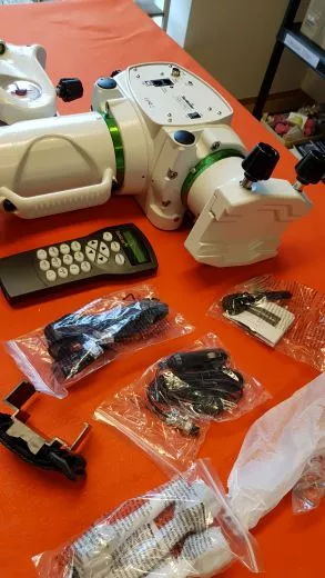 Rückläufer: SkyWatcher EQ6-R Pro SynScan Parallaktische GoTo Montierung nur Montierungs-Kopf neueste Version mit USB