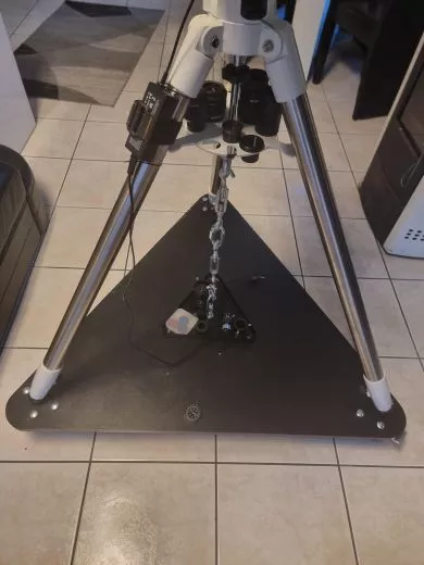 Mobile base plate dolly platform with wheels for mountings