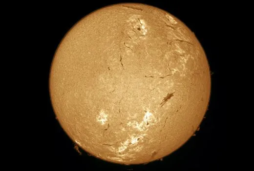 Rückläufer: SkyWatcher HELIOSTAR-76Ha 76MM F/8.3 H-Alpha Sonnenteleskop