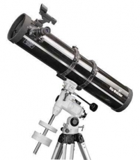 Teleskop Skywatcher Explorer 130/900 Newton auf EQ3-2 Montierung mit Zubehr