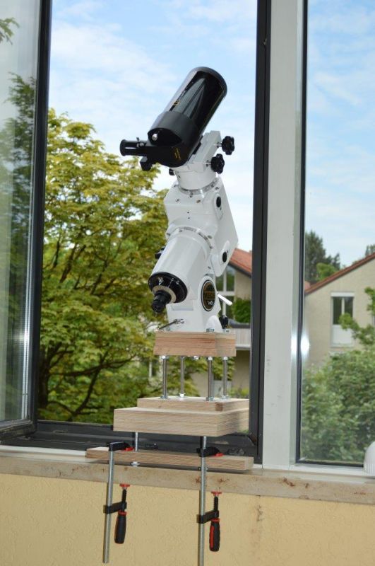 Eine Idee wie man eine Montierung mit Teleskop an