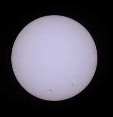 Hier eine schne Sonne von Tobi mit einfachen Mitteln: