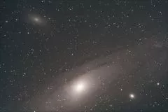 Ein M31 mit Explorer 190mm f/5,3 Maksutov Newton, Skywatcher AZ EQ6GT, LACERTA MGEN Stand Alone Autoguider und Canon EOS 1000D