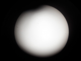 Mond und Sonne durch das Okular des SkyWatcher Dobson 150P