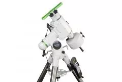 Skywatcher Telescope Explorer-200P 200mm 1000mm f / 5 Newton on HEQ-5 Pro SynScan GoTo Mount
