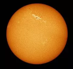 LUNT LS80THa / B1800CPT H-Alpha Solar Telescope