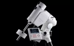 AXD2 Goto Montierung mit AX103S Apochromat und Sternwarten-Sule