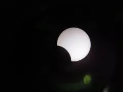 Sonnenfinsternis mit Smartphone und Baader Sonnenfilterfolie